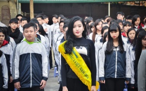 Á hậu Huyền My... lại ghi điểm