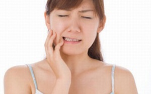 Sạch răng, ngăn...ung thư vú!