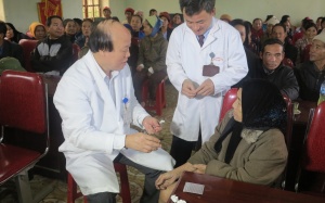 69 huyện nghèo sẽ được khám, chữa bệnh miễn phí