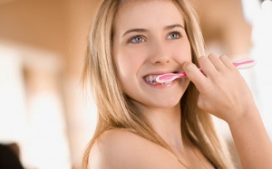 Đánh răng nhiều lần trong ngày có tốt không? 