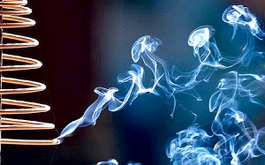 Khói hương độc như khói thuốc lá