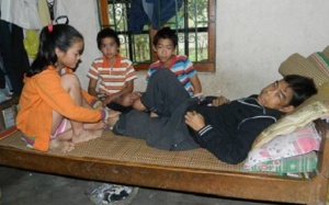 Lời cầu cứu cha đẫm nước mắt của 3 đứa con ngoan