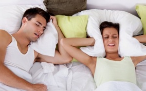 Ngủ ngáy chữa thế nào?