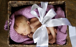 Vì sao trẻ em Phần Lan nằm ngủ trong hộp giấy?