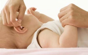 Có nên lấy ráy tai thường xuyên không?