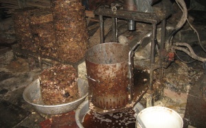 Phát hiện thêm một cơ sở sản xuất gia vị bẩn