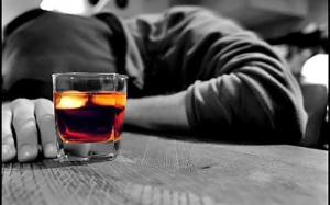 Vui quá đà, nhiều người nhập viện vì rượu và mồi