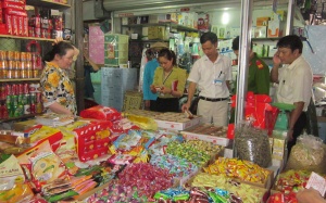 Siết chặt ATTP dịp Tết Nguyên đán và mùa lễ hội 2015