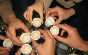 Bí quyết uống rượu không say trong ngày Tết