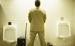 Đi tiểu: Không nhịn được đâu!