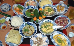 Cách chọn giò, chả ngày Tết