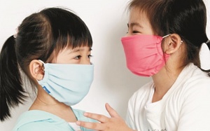 Trị viêm đường hô hấp trên ở trẻ lúc giao mùa thế nào?