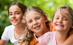 Độ tuổi nào thích hợp để niềng răng?