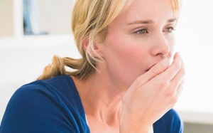 Ho, khạc ra máu có phải ung thư vòm họng?