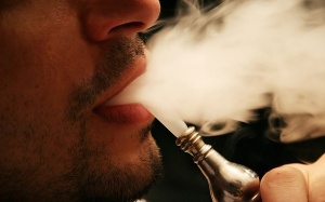Hút shisha độc hại không thua gì thuốc lá