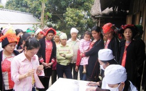 Y tế cơ sở đảm bảo 70% nhu cầu sức khỏe của người dân