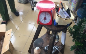 Vừa ra tù, ông lão đã tiếp tục làm sữa giả