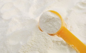 Làm sao để phân biệt sữa rởm, sữa kém chất lượng?