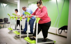 15 phút đi bộ giúp giảm chứng thèm ăn vặt