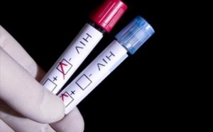 Nước đầu tiên xóa bỏ lây nhiễm HIV từ mẹ sang con