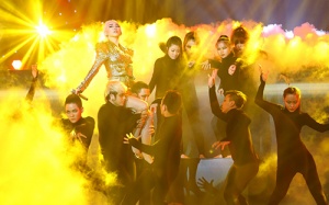 The Remix liveshow 8: Tóc Tiên xứng với vị trí quán quân hơn Giang Hồng Ngọc?