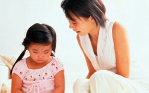 'Mẹ chỉ thương con nhà hàng xóm thôi'