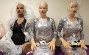 Thăm nhà máy sản xuất búp bê tình dục tại Pháp