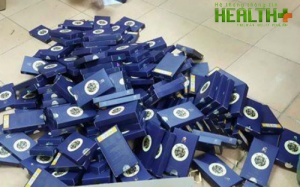 Xe khách chở hàng vạn viên TPCN không rõ nguồn gốc