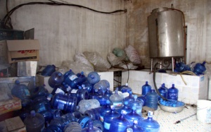 Nước uống đóng chai Việt Nam: 'Thua ngay trên sân nhà'