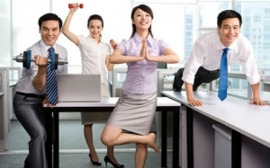 Yoga ngay tại bàn làm việc: Tại sao không?