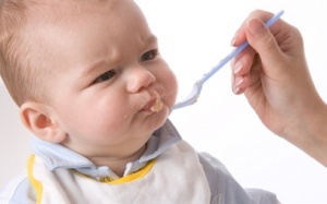 Dinh dưỡng cho trẻ biếng ăn: Đừng nôn nóng, máy móc!