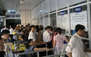 Đằng sau việc hoãn tăng viện phí