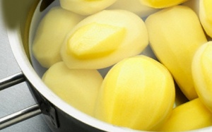 Cách chế biến khoai tây an toàn, loại bỏ độc tố