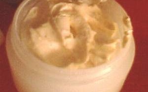 Trắng da “siêu tốc”: Tiền mất tật mang