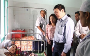 Thêm trẻ chết sau tiêm vắc-xin