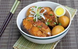 Sáng tạo với cá basa kho trứng