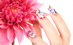 Vitamin cho móng tay khỏe đẹp