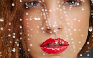 Mỹ phẩm cho ngày mưa