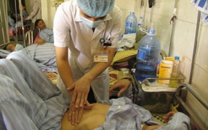 Cần 'tuyên chiến' tổng thể với viêm gan vi rút C