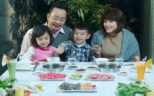 Sỹ Phú: Đầm ấm “Lẩu chay mùa hiếu hạnh”