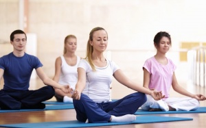 4 lợi ích yoga giúp chuyện chăn gối 'thăng hoa'