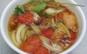 Món lạ miền Tây: Chả cá mè Vinh kho ngót