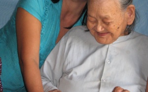 Người có nhiều mẹ nhất Việt Nam