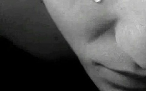 Trầm uất: 'Đâu phải bởi mùa thu'...