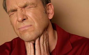 Ung thư thực quản, uống thuốc hay phẫu thuật?