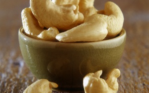 Chết vì ăn hạt điều