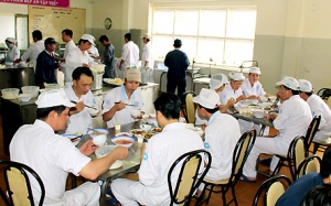 Phạt hai đơn vị gây ngộ độc thực phẩm tại Đồng Nai