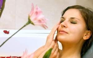 Bài thuốc tắm trị mẩn ngứa