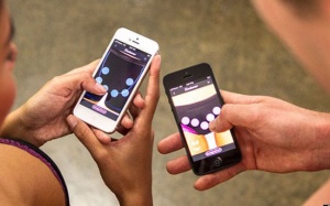 Đồ lót giúp... 'quan hệ' từ xa