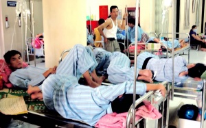 Cấm 'tuyến trên' có cản được bệnh nhân “tháo chạy' khỏi 'tuyến dưới'?